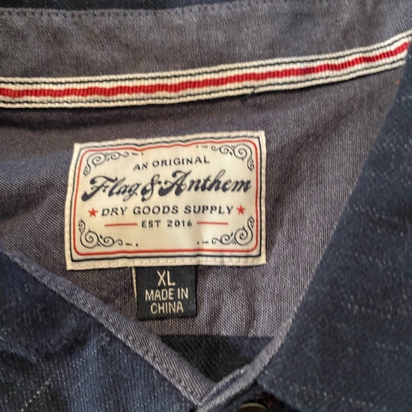 Flag & Anthem Button Down Shirt Size XL - Picture 2 of 4